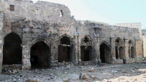 Siria: rebeldes y gobierno disputan ciudad costera