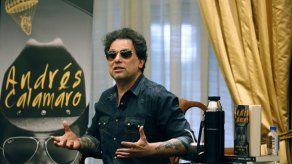 Andrés Calamaro hace un guiño a la literatura sin pretensiones intelectuales
