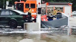 Derrame de combustible tras colisión en gasolinera en Llanos de Curundú Derrame de combustible tras colisión en gasolinera en Llanos de Curundú