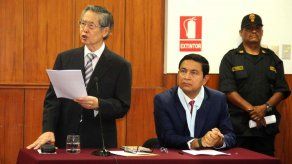 Perú: Fujimori es llevado a clínica por problemas de salud