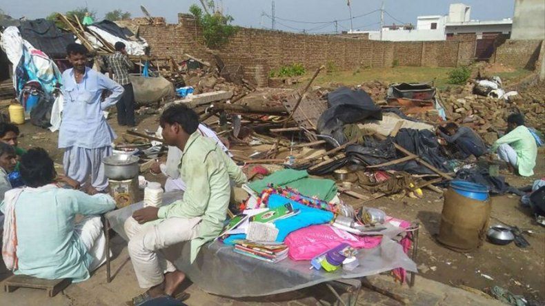 Una tormenta deja al menos 72 muertos y 100 heridos en India
