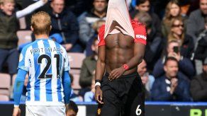 Manchester United se despide de la Champions y el Chelsea la acaricia