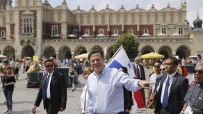 Detienen hombre armado en Cracovia que resultó ser seguridad del presidente Varela