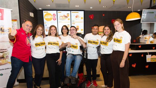 Los Big Macs vendidos durante la jornada de Gran Día 2022 superan la meta en un 130%