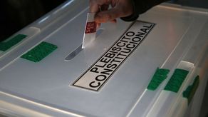 El proyecto convierte en ley el llamado Acuerdo por Chile negociado durante tres meses por 14 partidos políticos que habilita un segundo proceso constituyente.