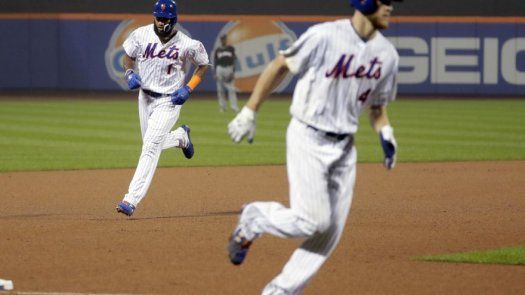 Tras retraso de 5:35 horas, Mets trituran a Marlins