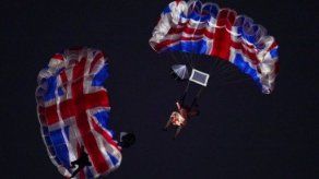 Isabel II no necesitó mucha persuasión para rodar con Craig