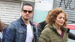 Jennifer Lopez quiere que Casper Smart siga formando parte de su vida
