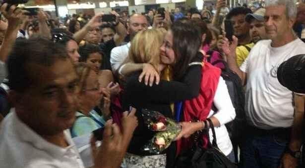 Retienen a diputada Machado en el Aeropuerto de Maiquetía, a su llegada de la OEA
