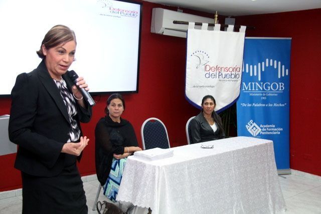 Tras las críticas, Defensora del Pueblo invita a buscar mejores soluciones a reos