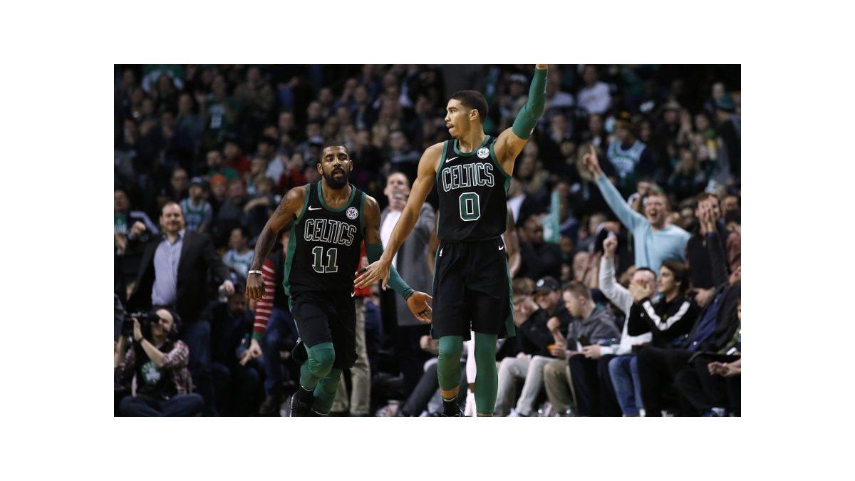 Con 25 puntos de Irving, Celtics apalean a Bulls