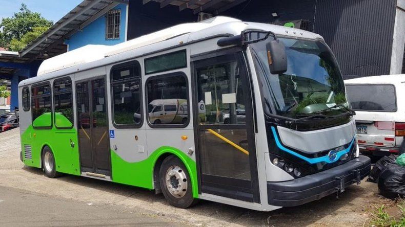 Inicia circulación de bus eléctrico en la 5 de Mayo y Casco Antiguo