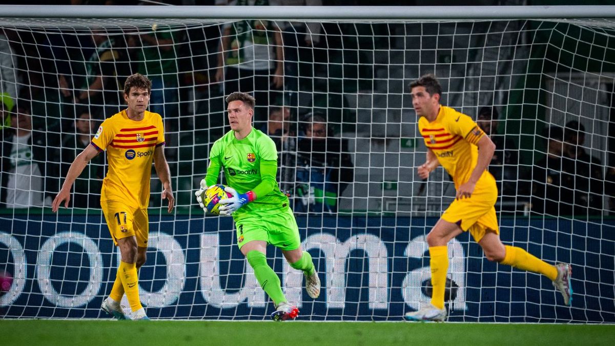 El Barcelona golea al Elche 4-0