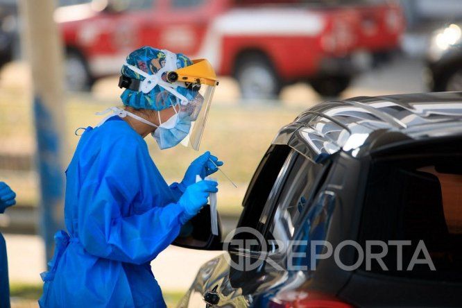 Centros de hisopado, primer frente para controlar el coronavirus en Panamá