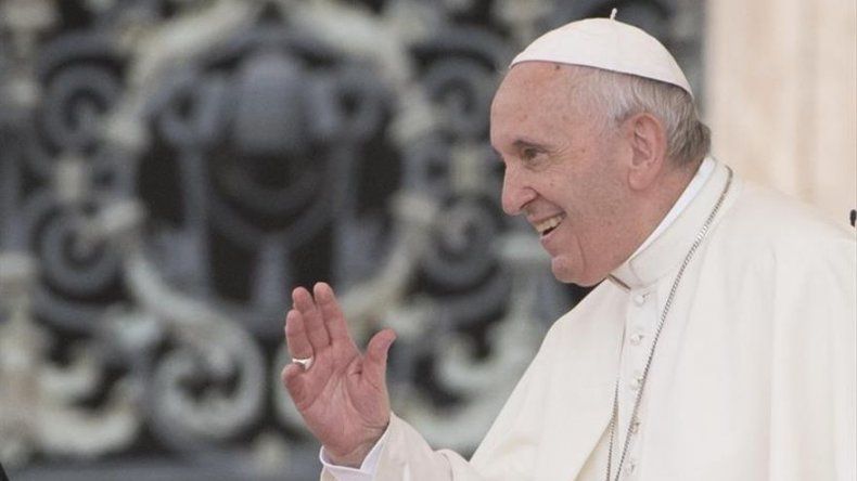 Vaticano y China firman un acuerdo histórico para nombrar obispos