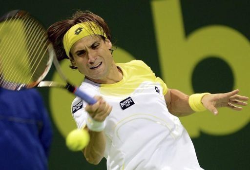 Ferrer no da opciones a Montañés y pasa a tercera ronda de París
