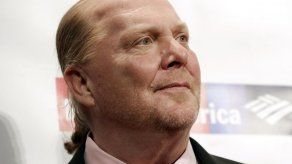 Célebre chef Mario Batali enfrenta cargo de abuso en Boston