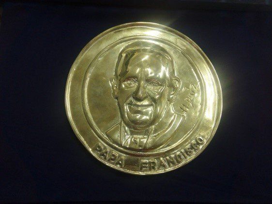 El rostro del Papa será grabado en 100.000 monedas en Colombia