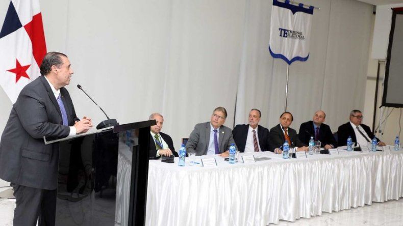 TE presenta plan piloto para implementación de la cédula inteligente