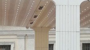 Papa Francisco recibe el afiche oficial de la JMJ 2019