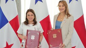 Gobierno firma acuerdo para fomentar el desarrollo académico de panameños en el extranjero