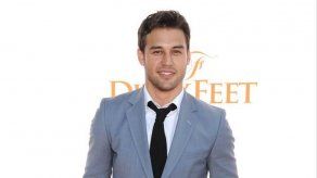 Ryan Guzman se emociona con las felicitaciones de sus fans por su 28 cumpleaños