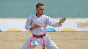 El karateca panameño Héctor Cención dio positivo en la prueba de COVID-19