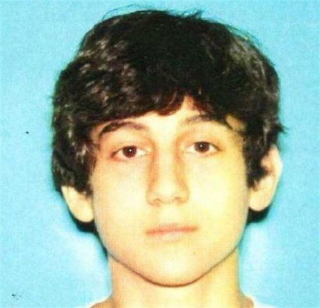 Acusado de atentados en Boston admite que él y hermano detonaron bombas