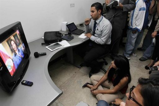 Escándalo obliga salida de otros 2 colaboradores de Chinchilla