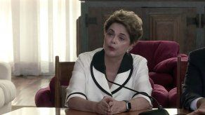 Rousseff anuncia que se irá de Brasilia y se instalará en Porto Alegre