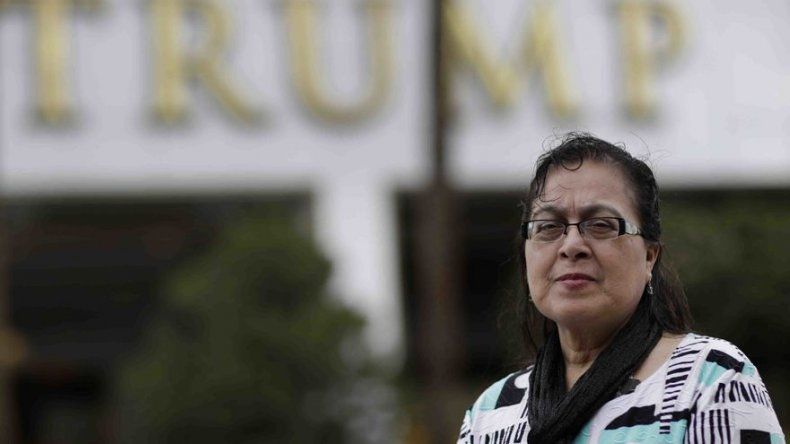 Latinos en hotel de Trump prosiguen lucha laboral contra él