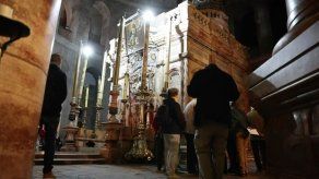 Santo Sepulcro reabre en Jerusalén tras pugna por impuestos