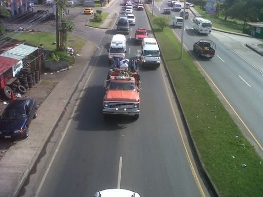 Bombero Chacón es despedido por los camisas rojas de La Chorrera