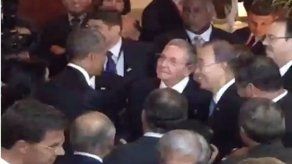 Primer encuentro Castro-Obama previo a diálogo