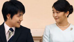 Postergan compromiso oficial y boda de la princesa japonesa Mako