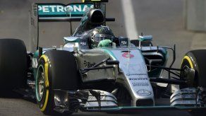 F1: Ruso Kvyat el más veloz en 1ra práctica para Singapur