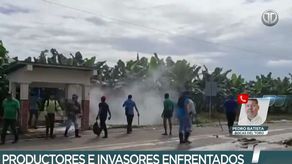 Productores se enfrentan a invasores tras un cierre de vía en Bocas del Toro.&nbsp;