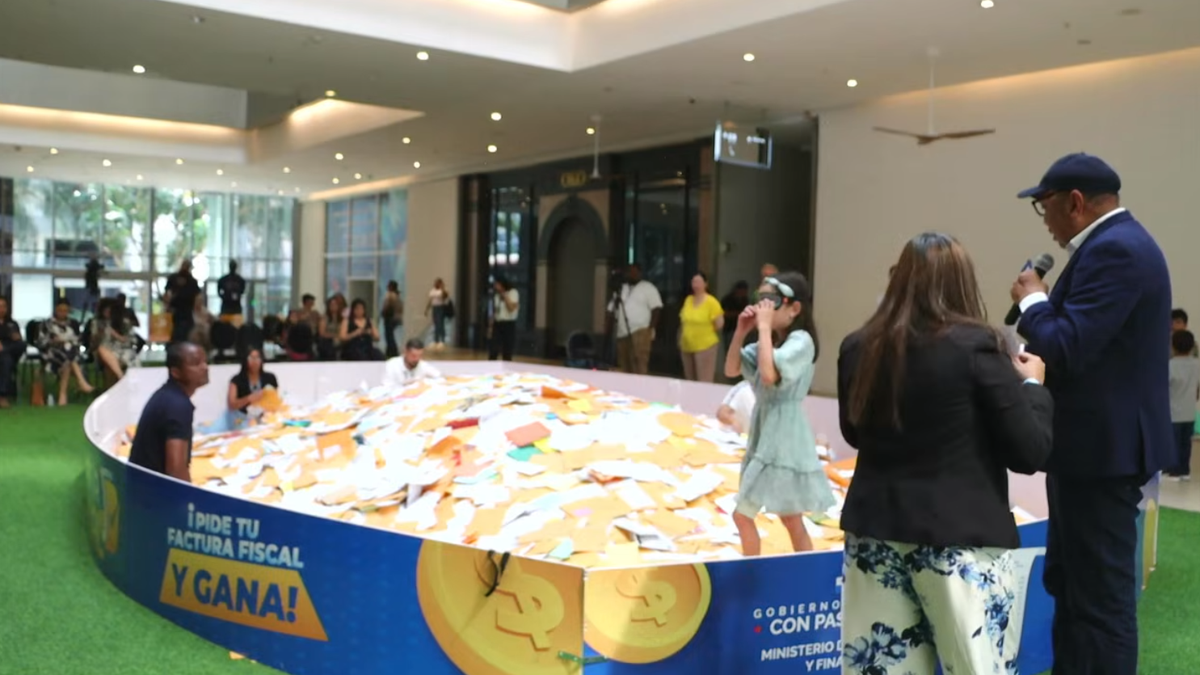 Lotería Fiscal en la Ciudad de Panamá. Lotería Fiscal en la Ciudad de Panamá.