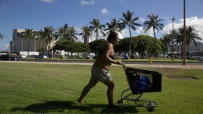 Aumento de sin techo en Hawaii desafía su imagen de paraíso