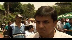 Suárez reaparece y defiende la figura de ministro Consejero