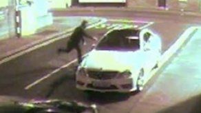 Se golpea con el mismo ladrillo con el que intentaba vandalizar auto