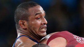 Venezolano Ceballos cae por el bronce en lucha en Río