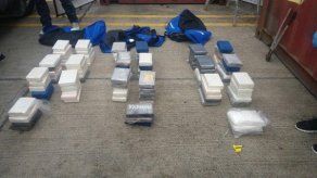 Policía Nacional decomisó 100 kilos de cocaína en un contenedor en Colón Policía Nacional decomisó 100 kilos de cocaína en un contenedor en Colón