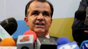 Zuluaga dice que vídeo con pirata informático es para socavar su campaña