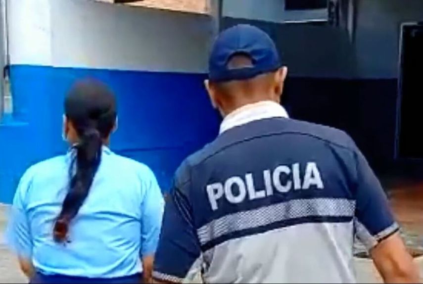 La mujer fue denunciada de manera anónima a través de la línea 104.