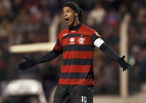 Equipos de Brasil no buscan a Ronaldinho tras salida del Flamengo