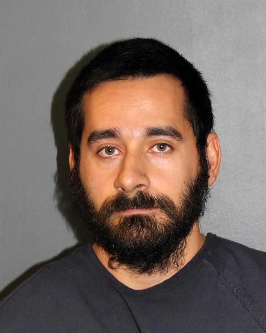 Richard Patton rechazó haber incurrido en alguna irregularidad en una entrevista en noviembre con el diario The Pueblo Chieftain.