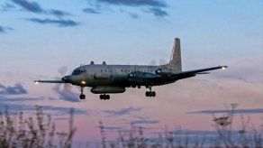 Avión con 15 militares rusos fue abatido por misil sirio