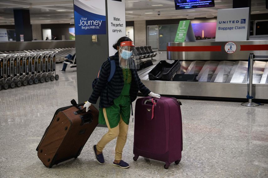 Para los viajeros que lleguen por vía aérea