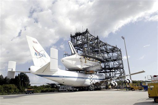 Transbordador espacial Discovery listo para viaje a museo